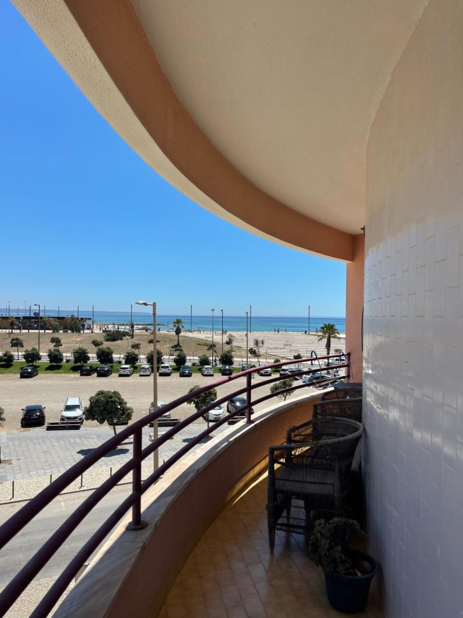 Апартаменти Apartamento Vista Praia E Mar- Кошта-да-Капаріка Екстер'єр фото